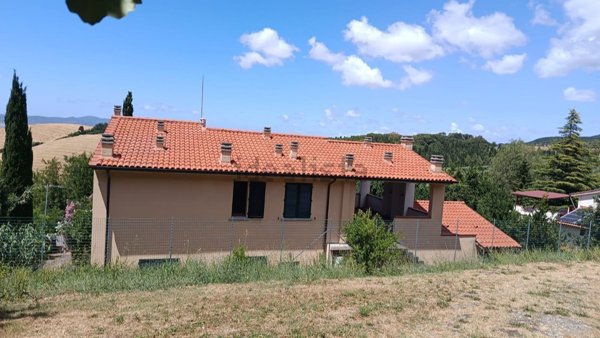 appartamento in vendita a Santa Luce in zona Pomaia