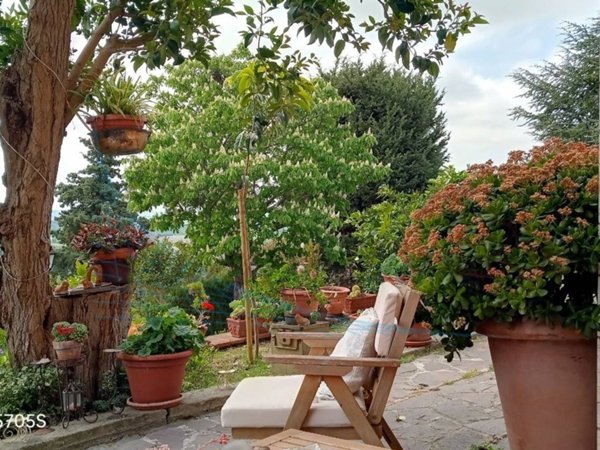 casa indipendente in vendita a Santa Luce in zona Pomaia