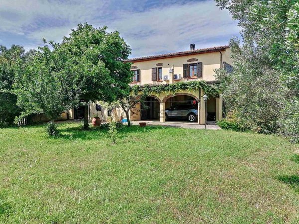 casa indipendente in vendita a Santa Luce in zona Pomaia