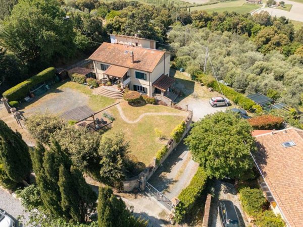 appartamento in vendita a Santa Luce in zona Pomaia