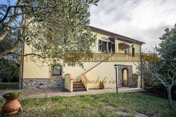 casa indipendente in vendita a Santa Luce in zona Pomaia