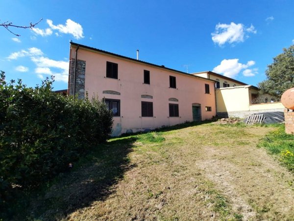 casa indipendente in vendita a Santa Luce in zona Pomaia