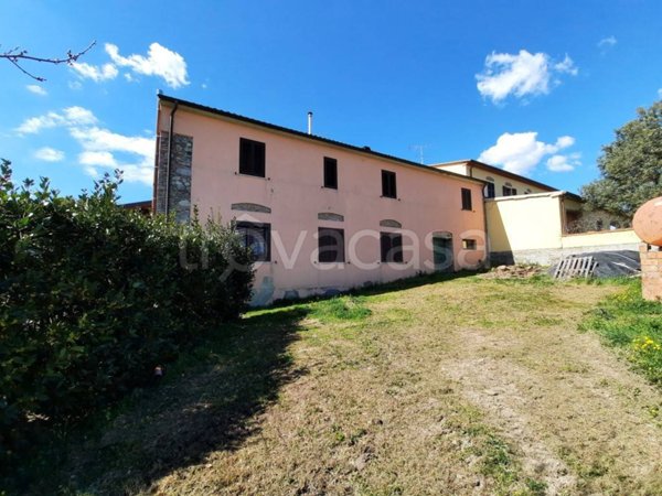 casa indipendente in vendita a Santa Luce in zona Pomaia