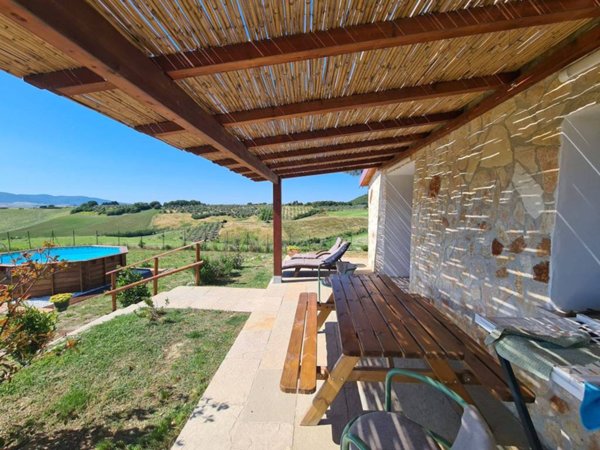 casa indipendente in vendita a Santa Luce in zona Pastina