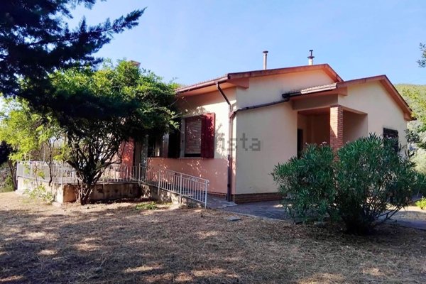 casa indipendente in vendita a Santa Luce in zona Pastina