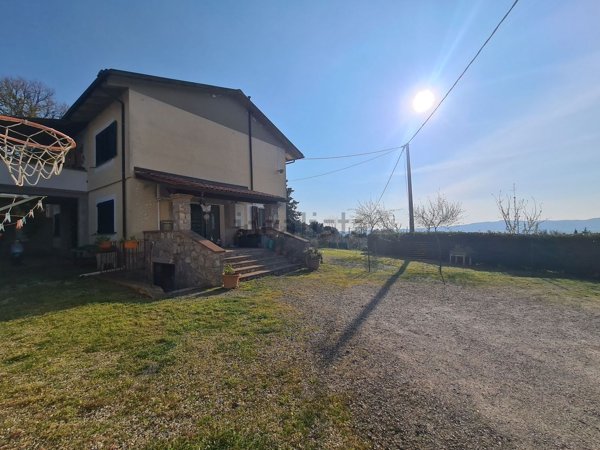 appartamento in vendita a Santa Luce in zona Pomaia
