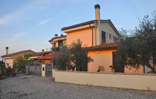 appartamento in vendita a Santa Luce in zona Pastina