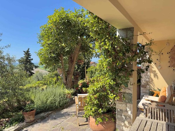 casa indipendente in vendita a Santa Luce in zona Pastina
