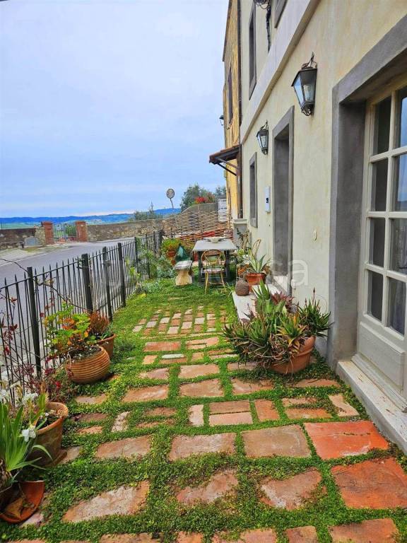 casa indipendente in vendita a Santa Luce in zona Pastina