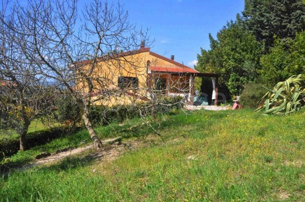 appartamento in vendita a Santa Luce in zona Pomaia