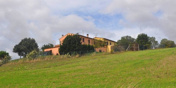 casale in vendita a Santa Luce
