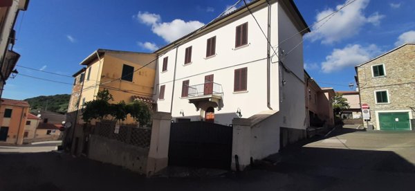 casa indipendente in vendita a Santa Luce in zona Pastina