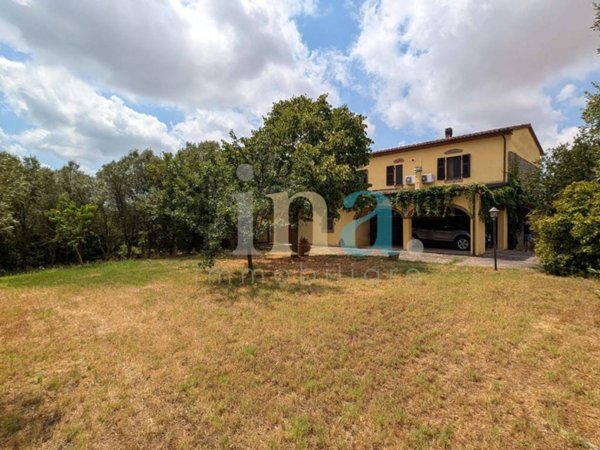 casa indipendente in vendita a Santa Luce in zona Pomaia