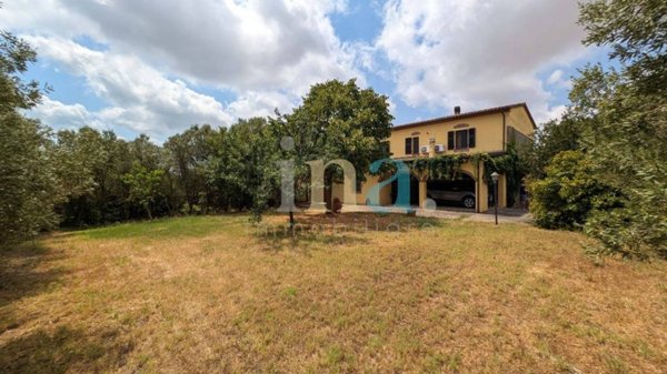casa indipendente in vendita a Santa Luce in zona Pomaia