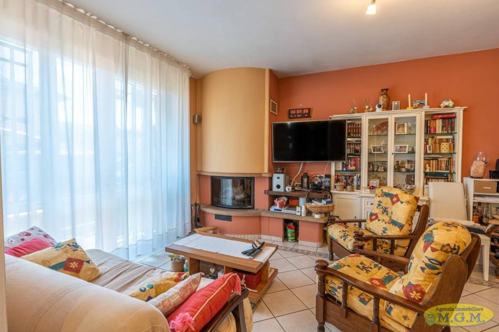 casa indipendente in vendita a Santa Maria a Monte in zona Montecalvoli