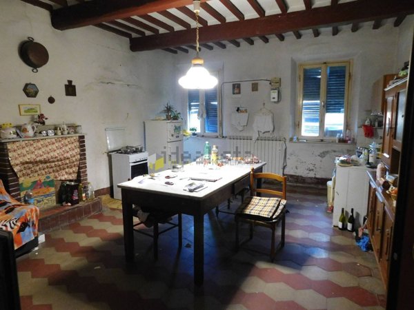 casa indipendente in vendita a Santa Maria a Monte