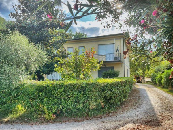 casa indipendente in vendita a Santa Maria a Monte
