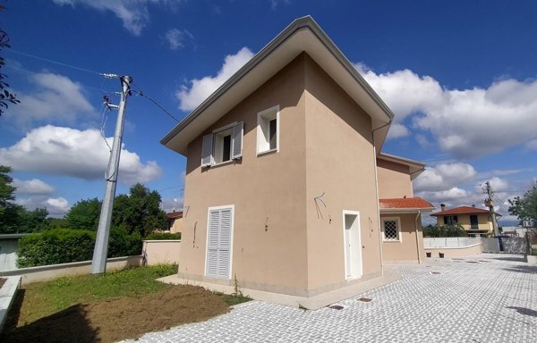 casa indipendente in vendita a Santa Maria a Monte in zona Cerretti