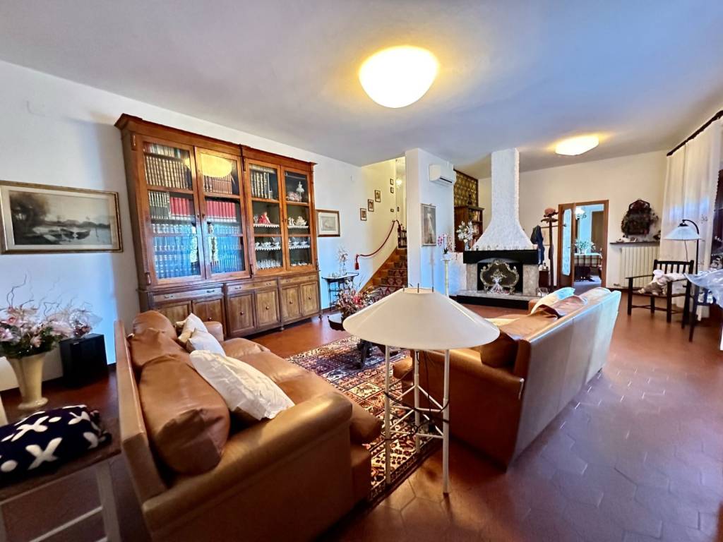 casa indipendente in vendita a Santa Maria a Monte