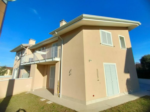 casa indipendente in vendita a Santa Maria a Monte