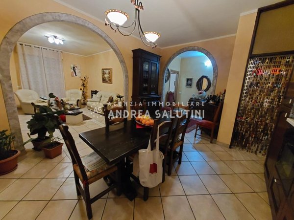 appartamento in vendita a Santa Maria a Monte in zona Montecalvoli