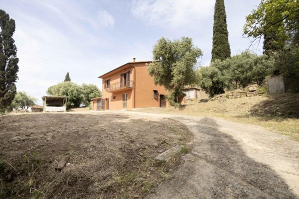 casa indipendente in vendita a Santa Maria a Monte