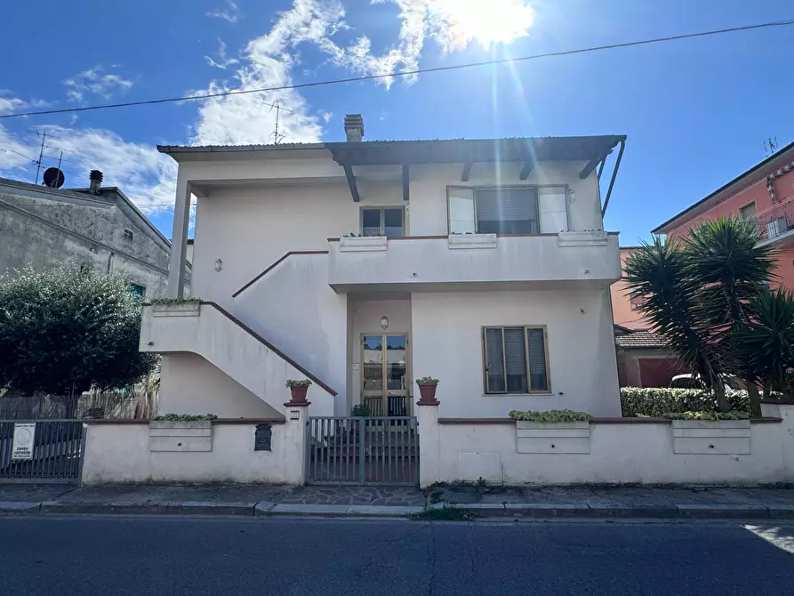 casa indipendente in vendita a Santa Maria a Monte in zona Montecalvoli