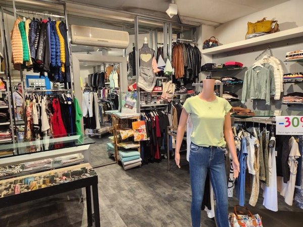 negozio in vendita a Santa Maria a Monte