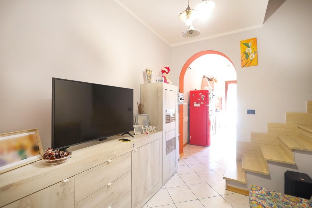 appartamento in vendita a Santa Maria a Monte in zona Montecalvoli