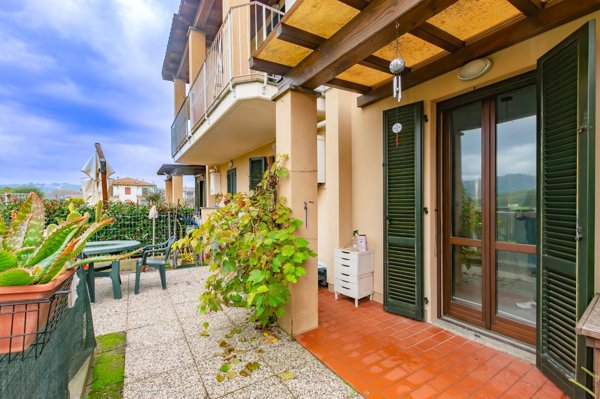 appartamento in vendita a Santa Maria a Monte in zona Montecalvoli