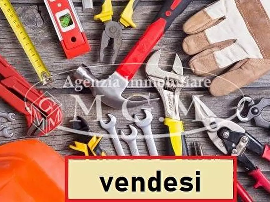 negozio in vendita a Santa Maria a Monte