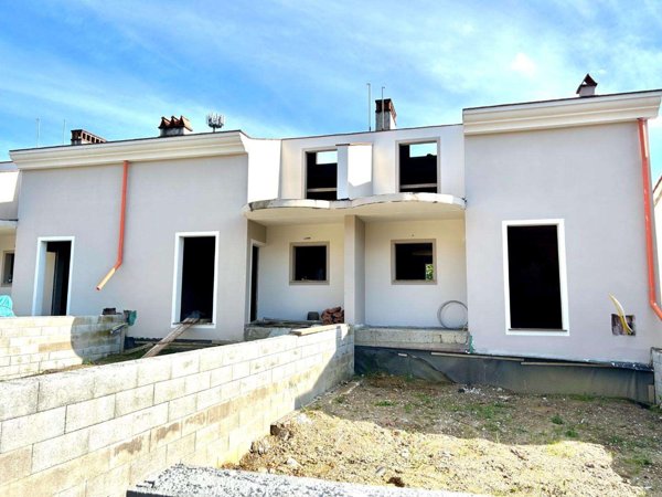 casa indipendente in vendita a Santa Maria a Monte