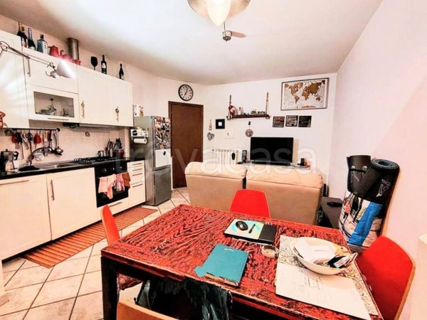 appartamento in vendita a Santa Maria a Monte in zona Montecalvoli