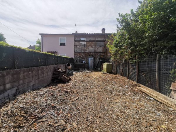 casa indipendente in vendita a Santa Maria a Monte in zona San Donato