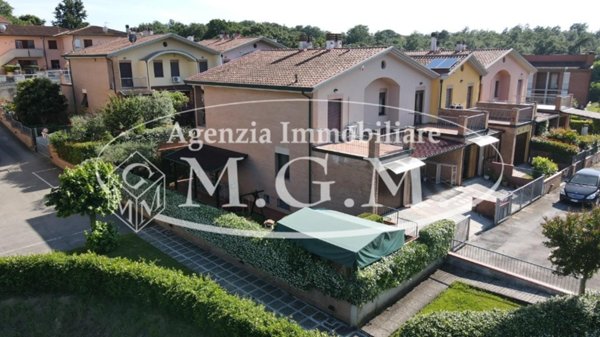 casa indipendente in vendita a Santa Maria a Monte in zona Montecalvoli