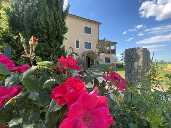 casa indipendente in vendita a Santa Maria a Monte