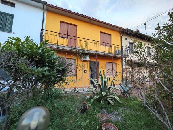casa indipendente in vendita a Santa Maria a Monte