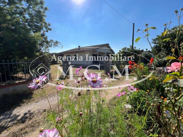 casa indipendente in vendita a Santa Maria a Monte