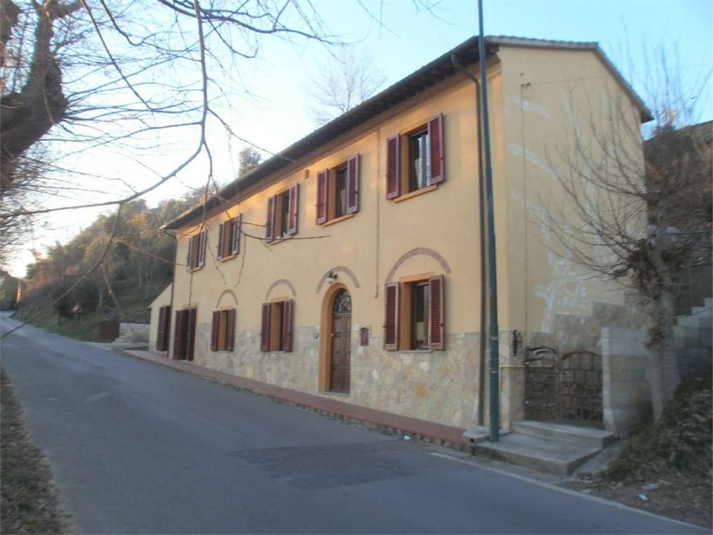 casa indipendente in vendita a Santa Maria a Monte in zona Montecalvoli