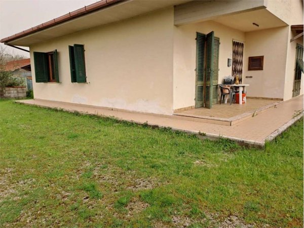 casa indipendente in vendita a Santa Maria a Monte