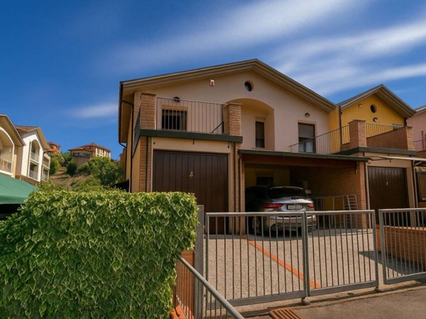 casa indipendente in vendita a Santa Maria a Monte in zona Montecalvoli