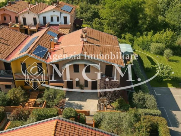casa indipendente in vendita a Santa Maria a Monte in zona Montecalvoli