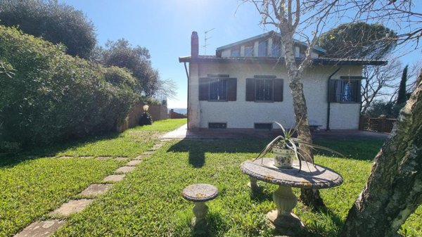 casa indipendente in vendita a Santa Maria a Monte