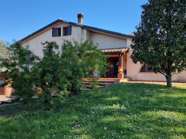 casa indipendente in vendita a Santa Maria a Monte