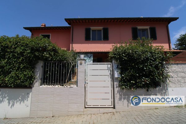 villa in vendita a Santa Maria a Monte in zona Cerretti
