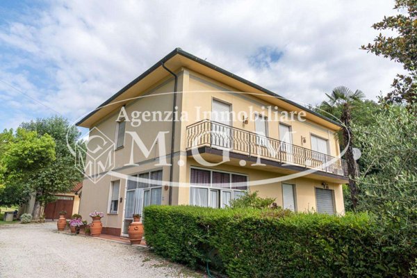 casa indipendente in vendita a Santa Maria a Monte