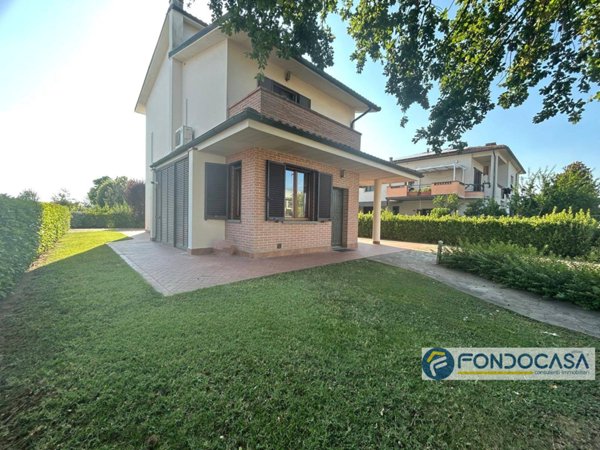 casa indipendente in vendita a Santa Maria a Monte in zona Montecalvoli
