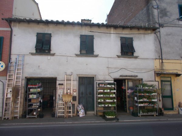 appartamento in vendita a Santa Maria a Monte in zona Montecalvoli