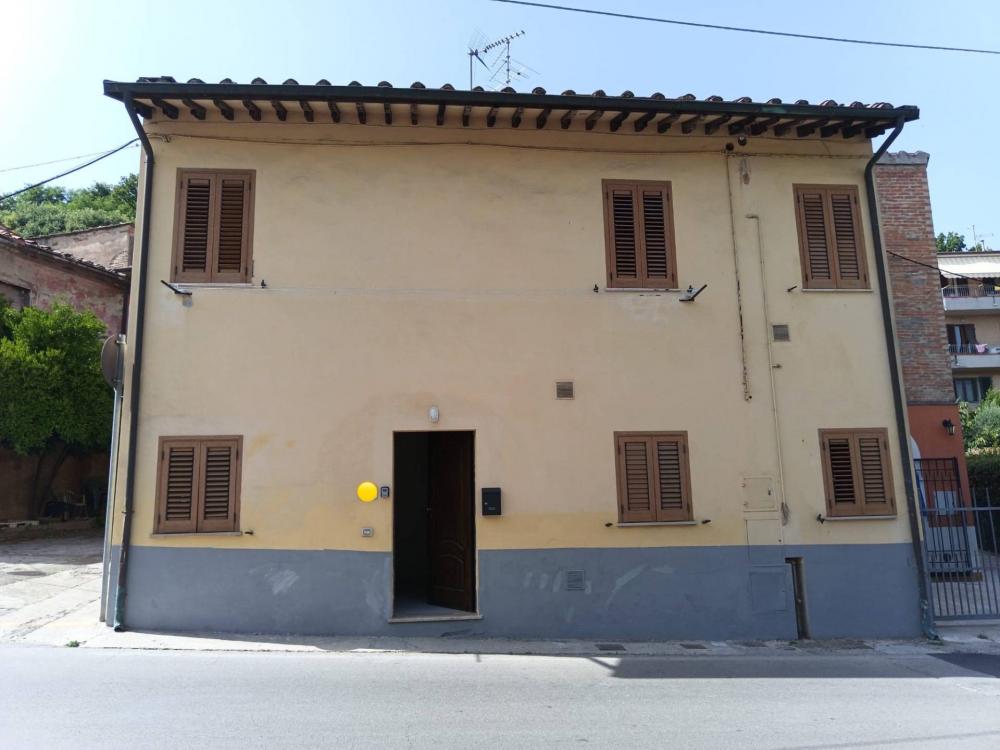casa indipendente in vendita a Santa Maria a Monte in zona Montecalvoli