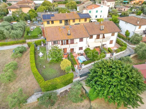 casa indipendente in vendita a Santa Maria a Monte